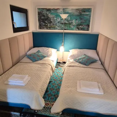 House Bellavista With Hot Pool Apartment *