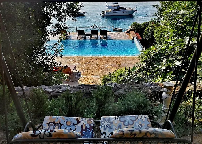 House Bellavista With Hot Pool Apartment