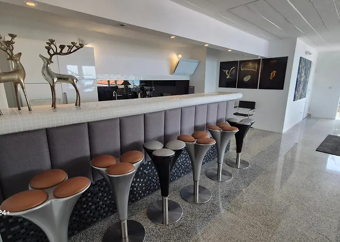 House Bellavista With Hot Pool Apartment Trogir